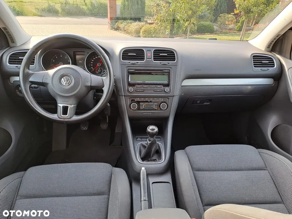Volkswagen Golf - 11