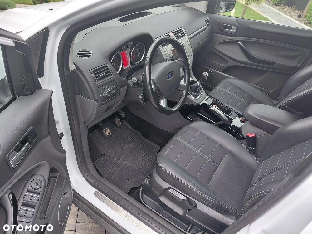 Ford Kuga 2.0 TDCi Titanium - 12