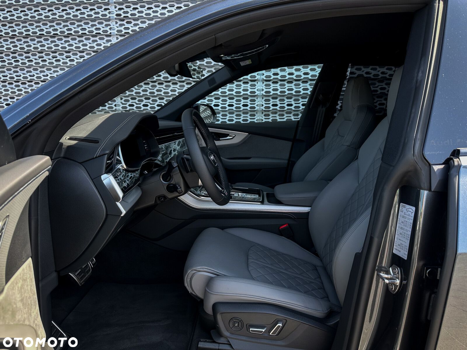 Audi SQ8 - 17