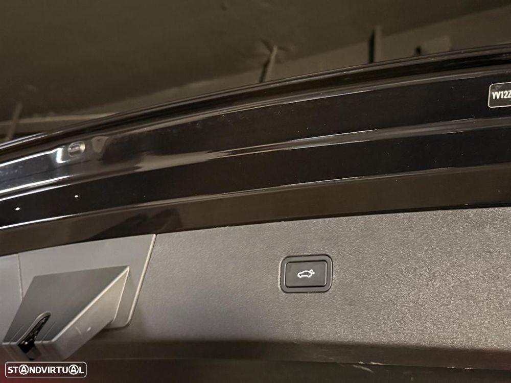 Volvo EX30 Single Motor Extended Range RWD Ultra - 48