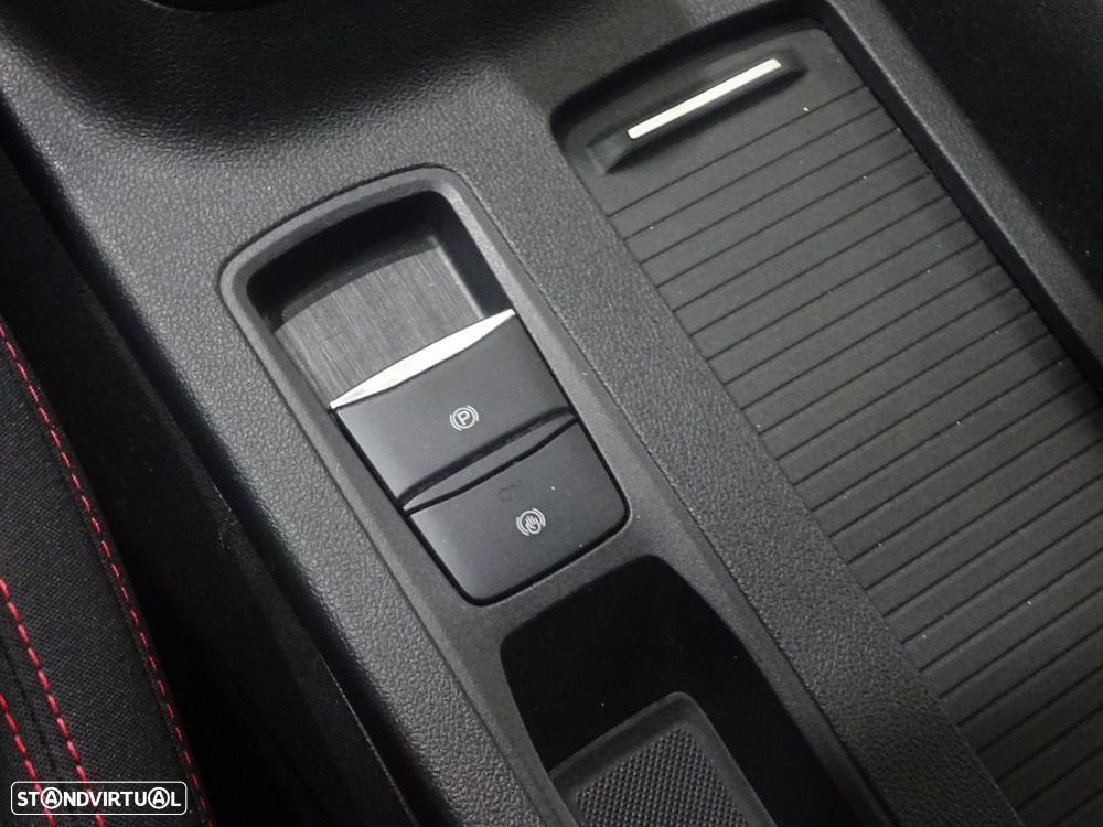 Ford Kuga 1.5 EcoBoost ST-Line - 33