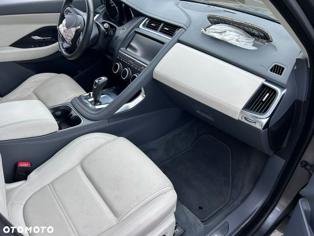 Jaguar E-Pace P250 AWD - 9