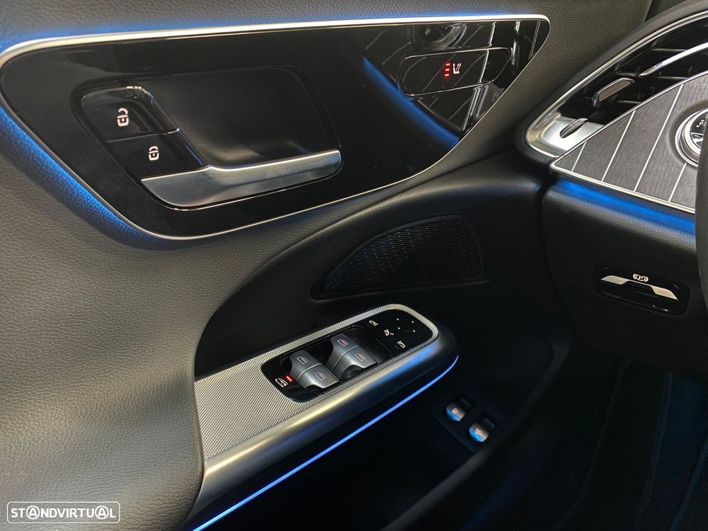 Mercedes-Benz E 300 e Avantgarde - 18