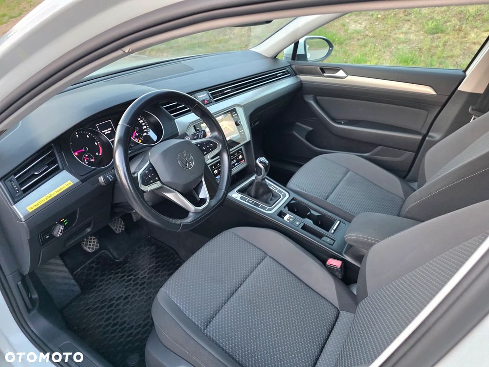 Volkswagen Passat - 6