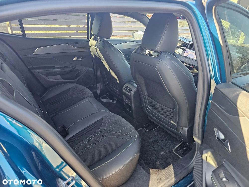 Peugeot 408 225 e-EAT8 GT Exclusive - 11