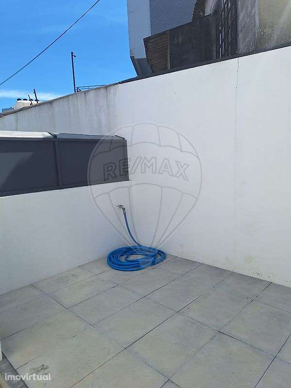 Moradia T2 para arrendamento - Grande imagem: 2/23