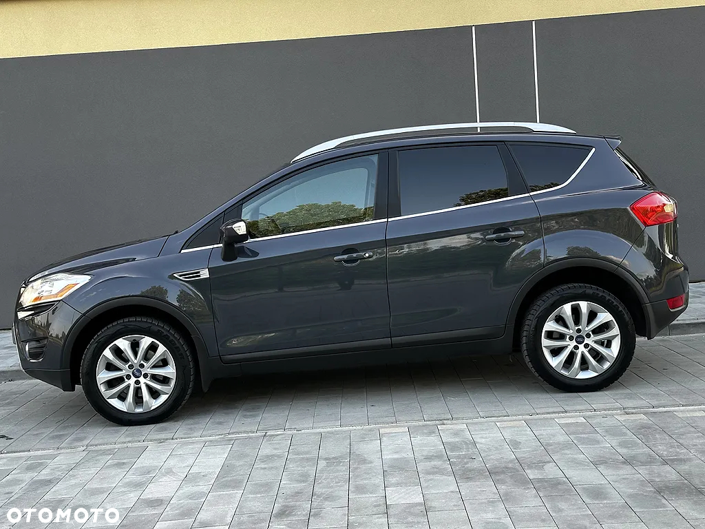 Ford Kuga 2.0 TDCi 4x4 Titanium - 28