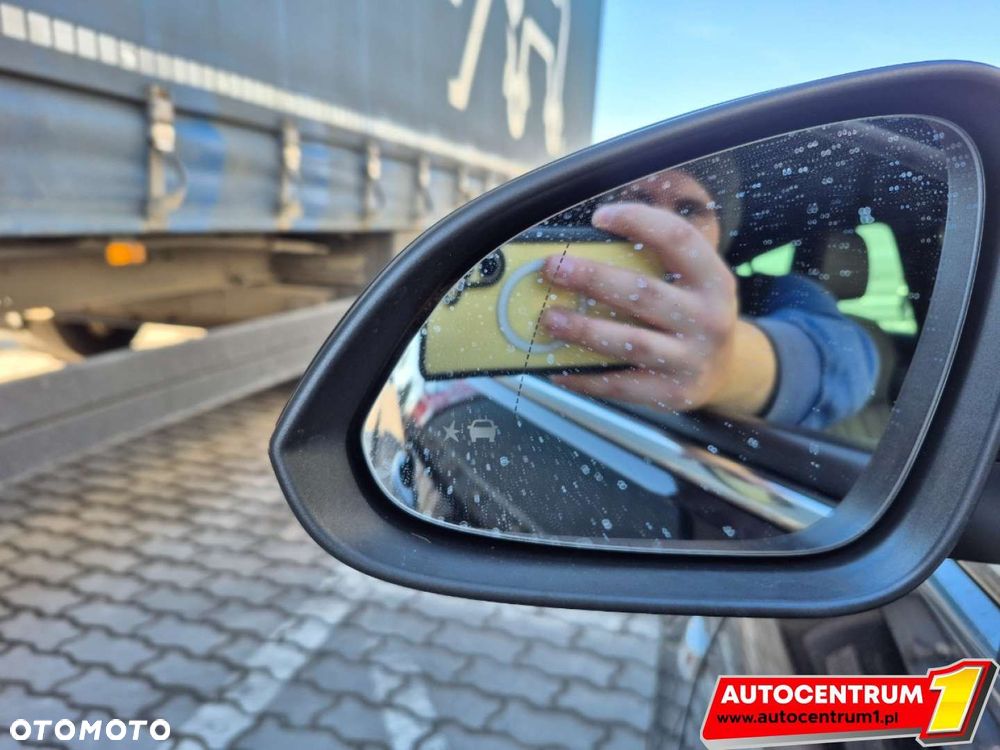 Opel Insignia - 35