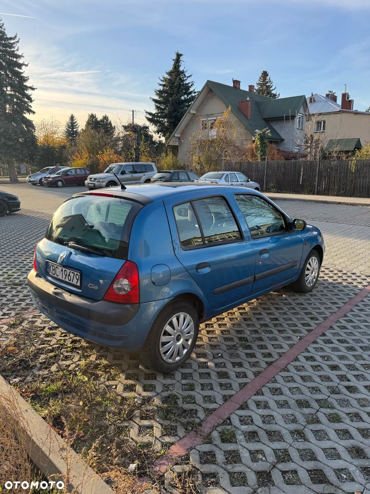 Renault Clio - 2