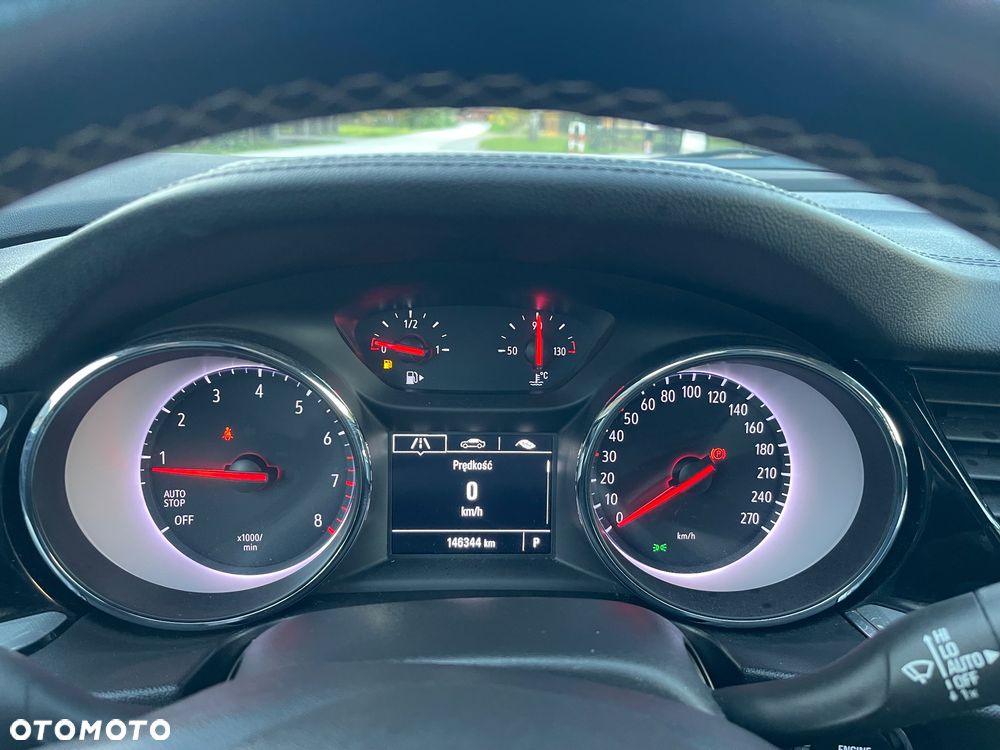 Opel Insignia - 12