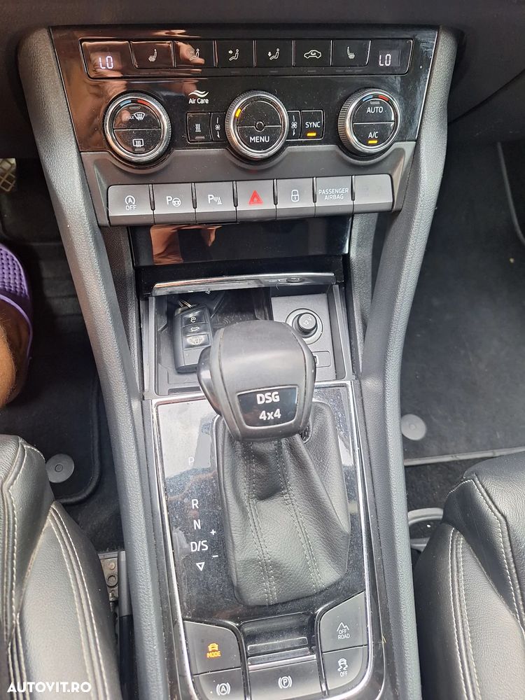 Skoda Karoq 2.0 TDI SCR 4x4 DSG Style - 28