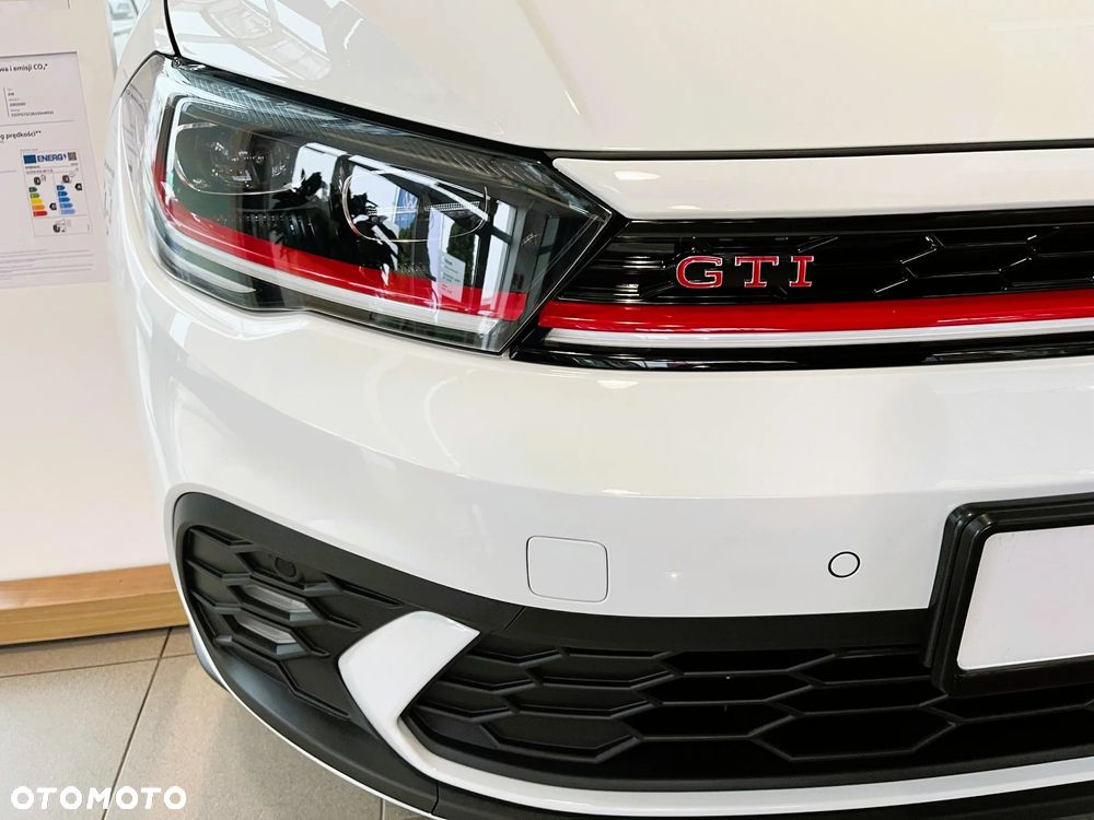 Volkswagen Polo - 10