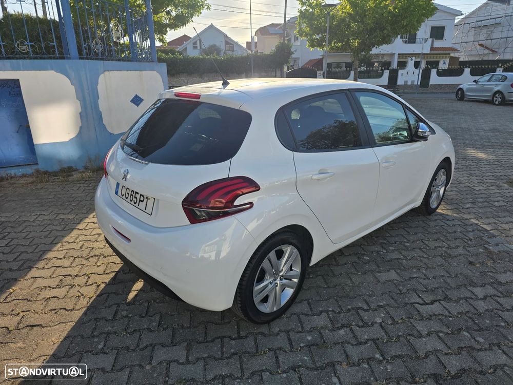 Peugeot 208 82 PureTech Style - 34