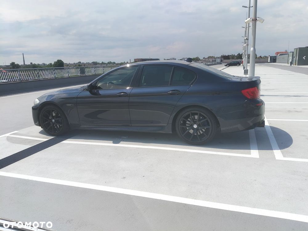 BMW Seria 5 535d xDrive - 22