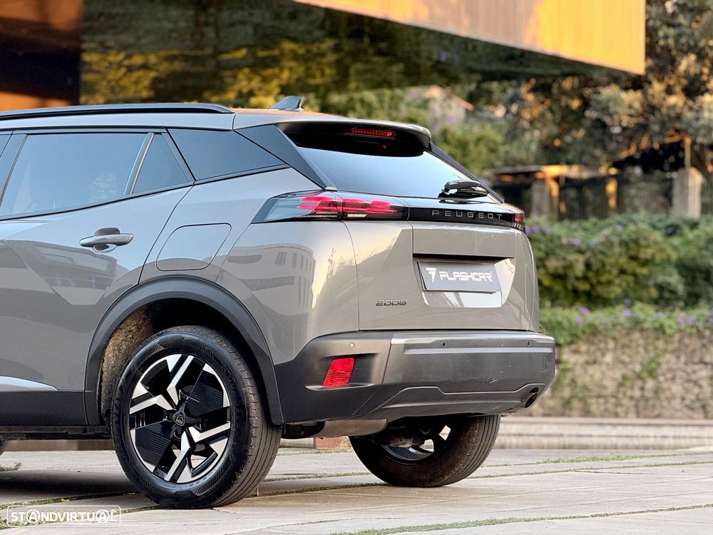 Peugeot 2008 1.2 PureTech Allure Pack - 32