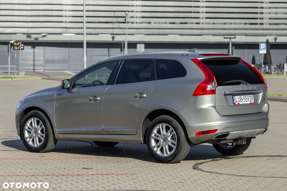 Volvo XC 60 - 2