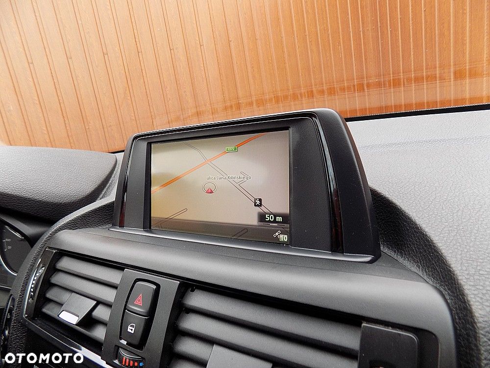 BMW Seria 1 114d Advantage - 16