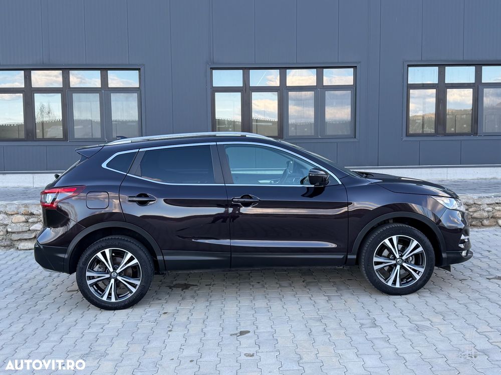 Nissan Qashqai 1.3 DIG-T N-CONNECTA - 11