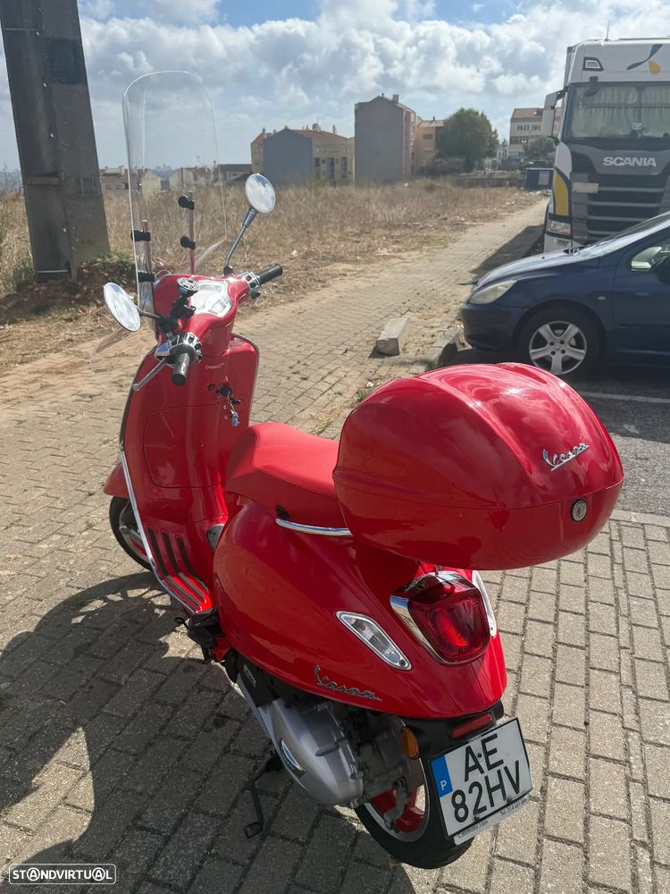Vespa Primavera ABS Product Red - 3