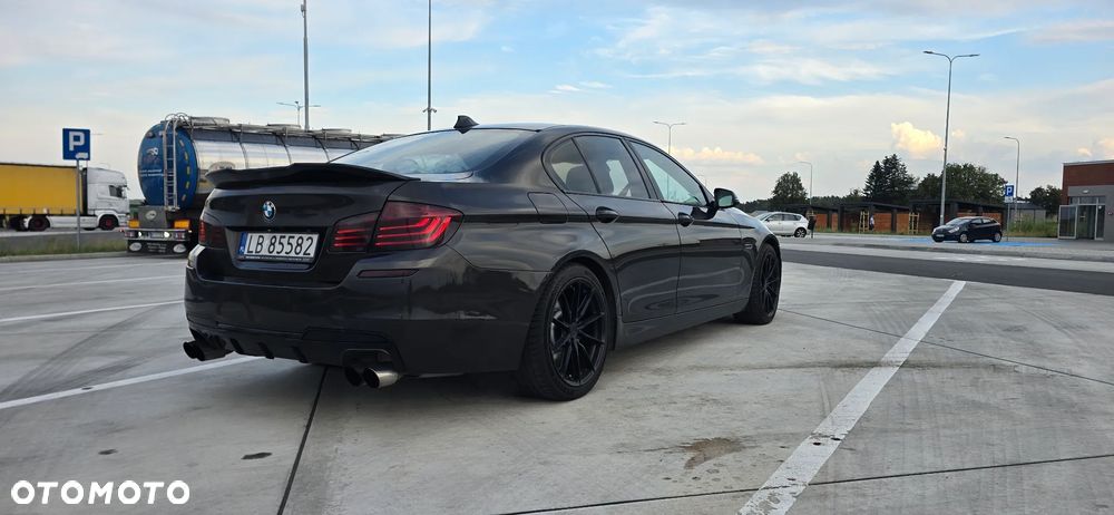 BMW Seria 5 530d xDrive - 11