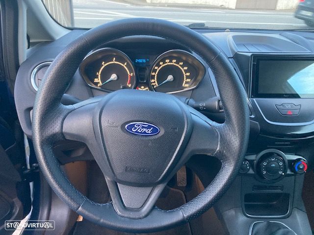 Ford Fiesta - 15