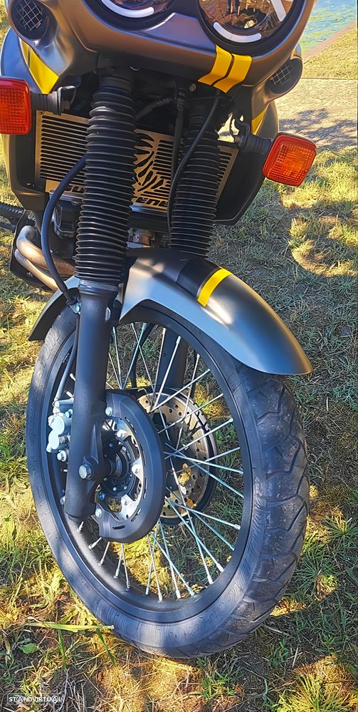 Yamaha XT750Z Super Tenere - 8