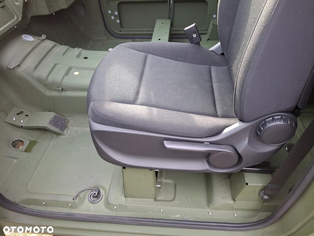 G Klasa Fabrycznie Nowa 464 - 11