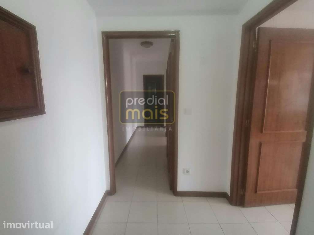 Apartamento T2 Alugar - Centro da Cidade - Grande imagem: 4/8