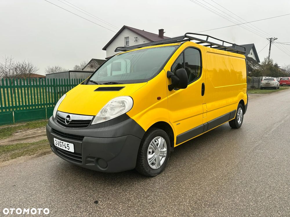 Opel Vivaro - 1