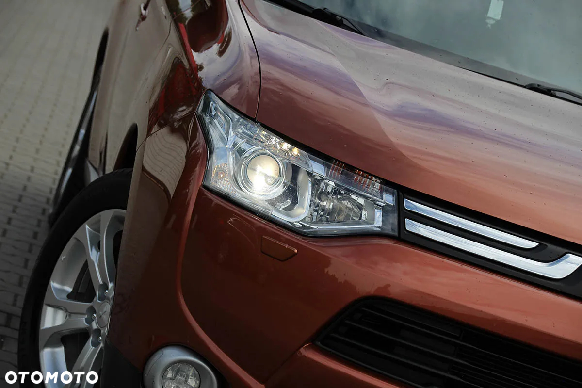 Mitsubishi Outlander 2.2 DID Intense + 4WD - 18