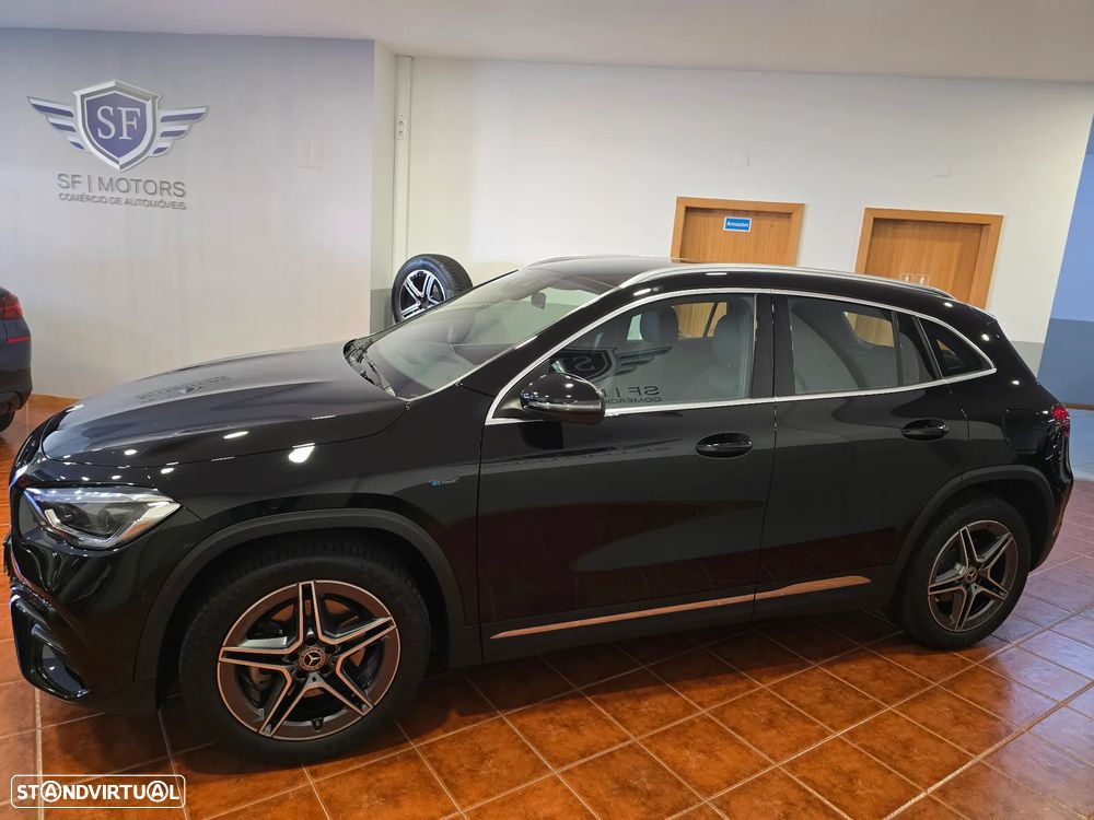 Mercedes-Benz GLA 250 e 8G-DCT AMG Line - 8