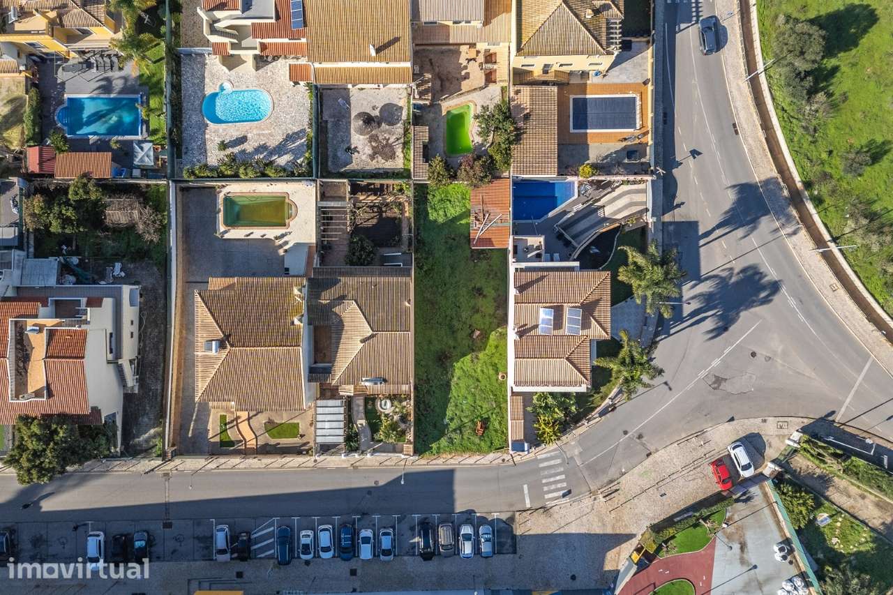 Terreno urbano no Algarve - Grande imagem: 3/20