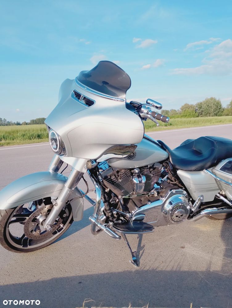Harley-Davidson Touring Street Glide - 5