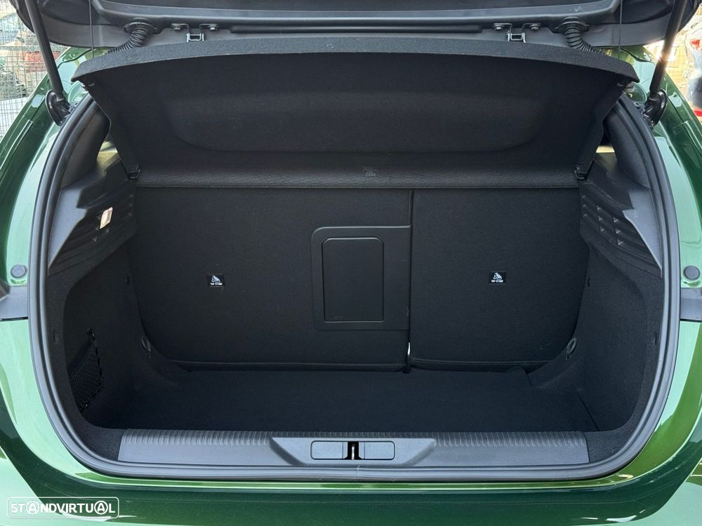 Peugeot 308 1.2 PureTech Allure Pack EAT8 - 24