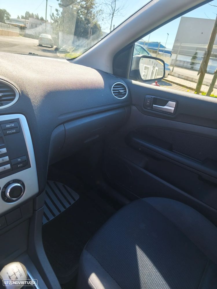 Ford Focus SW 1.6 TDCi Sport - 23