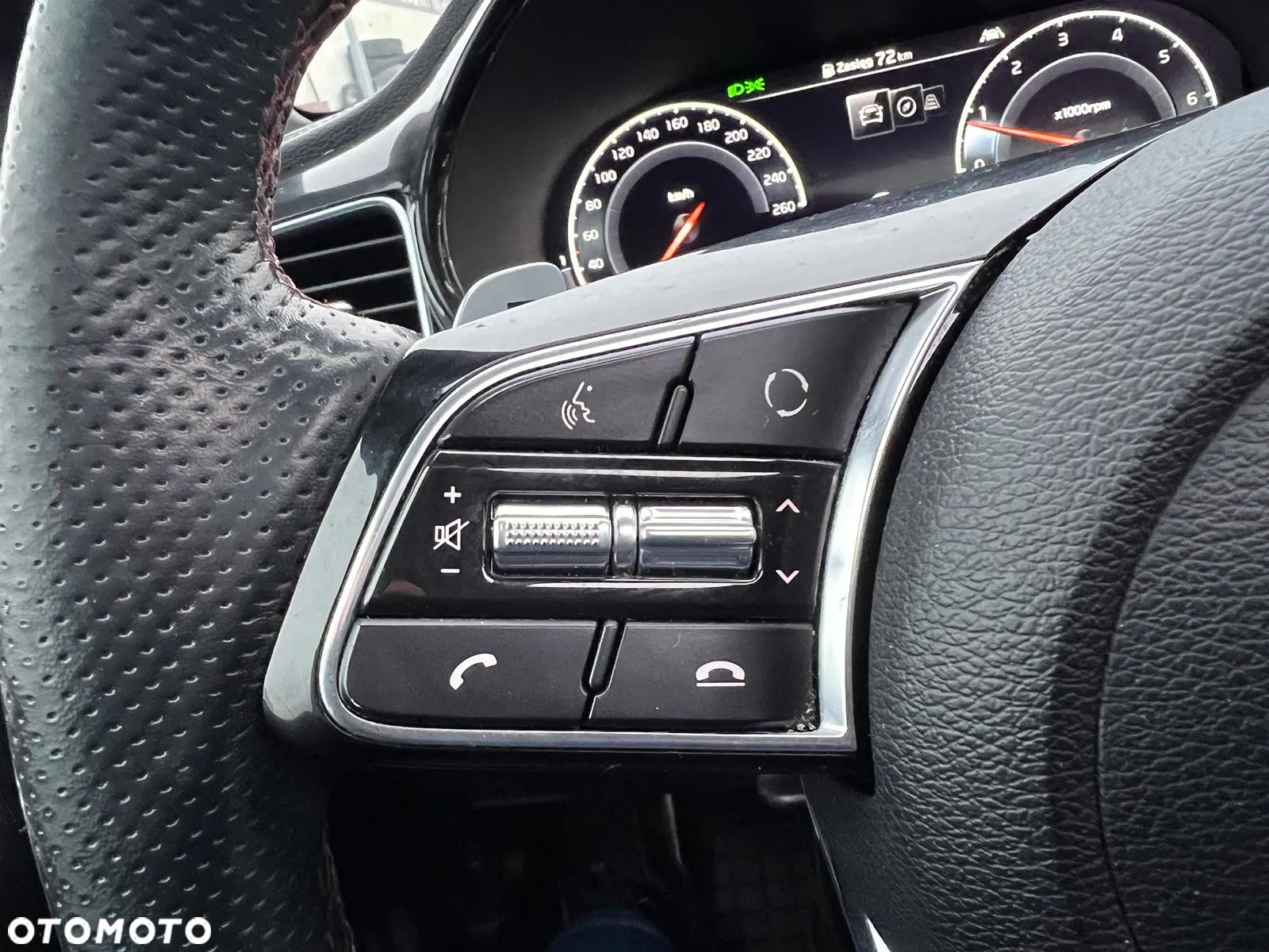 Kia ProCeed 1.6 T-GDI GT DCT - 14