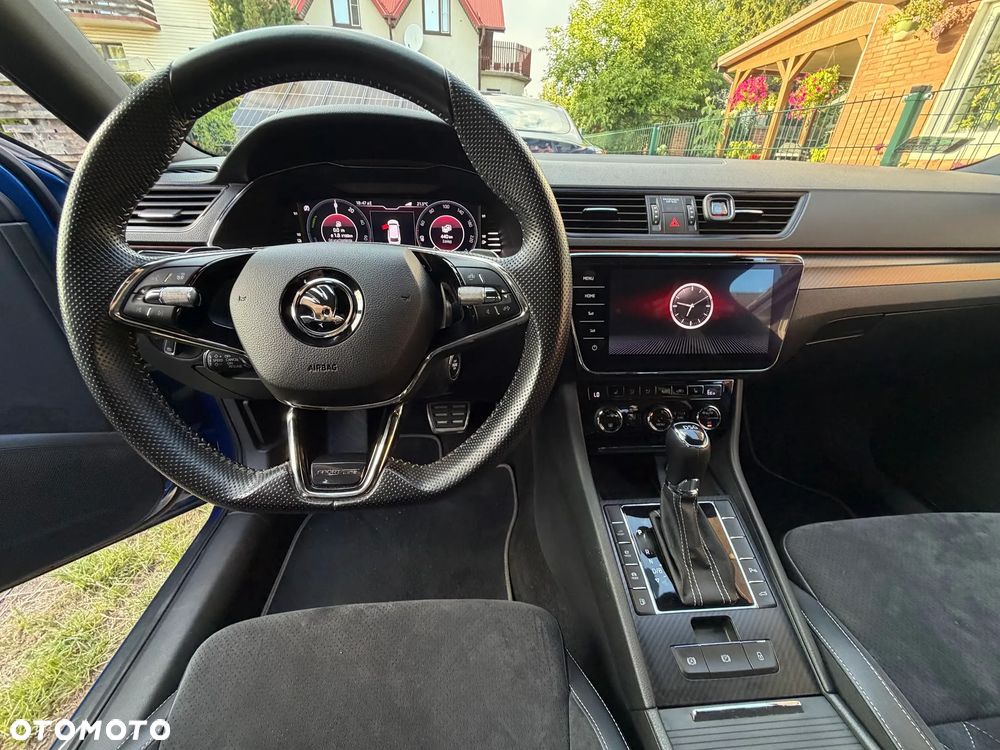 Skoda Superb 1.4 TSI Plug-In Hybrid Sportline DSG - 8