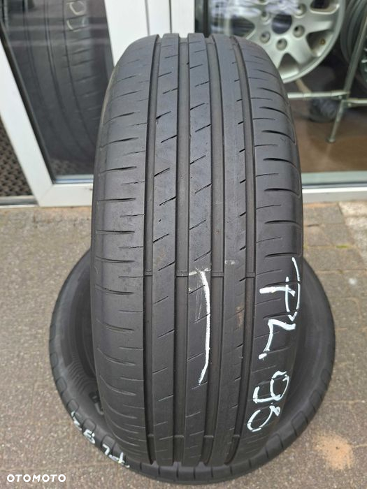 205/60R16 92H Goodyear Efficientgrip performmance para lato PL93 K5 - 2