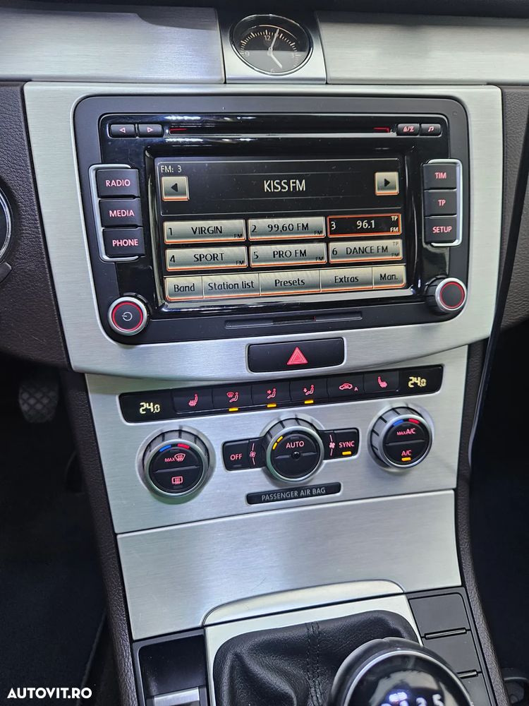 Volkswagen Passat 2.0 TDI BlueMotion Tehnology Highline - 12