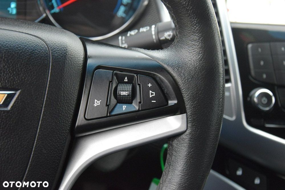 Chevrolet Cruze - 34