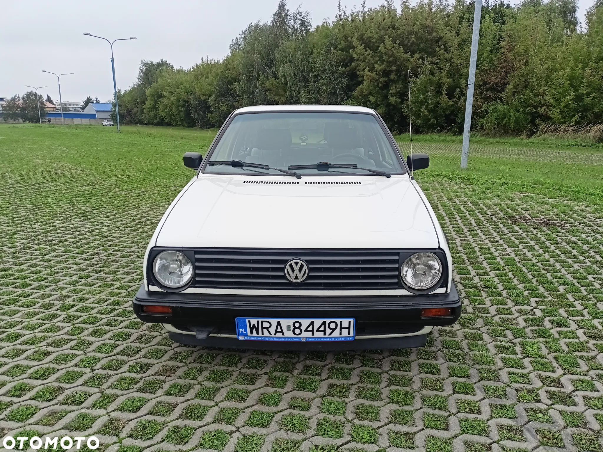 Volkswagen Golf 1.6 CL - 24