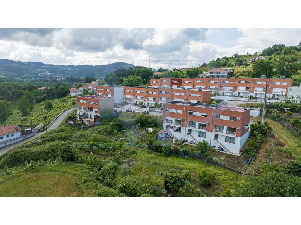 Lote para Moradia em Banda na Urbanização Vale da Gandra - Grande imagem: 5/15