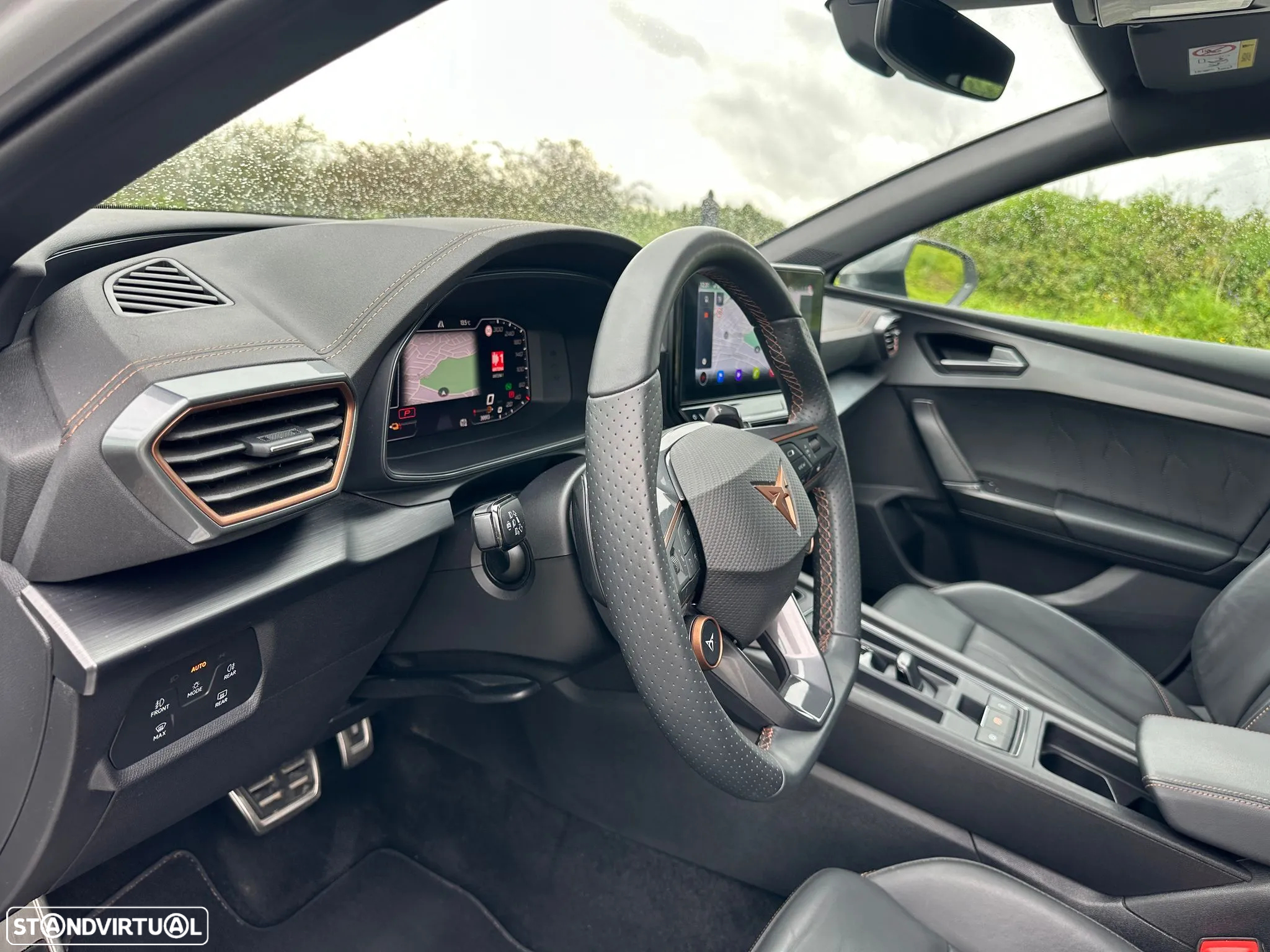 Cupra Leon 1.4 e-Hybrid VZ DSG - 16