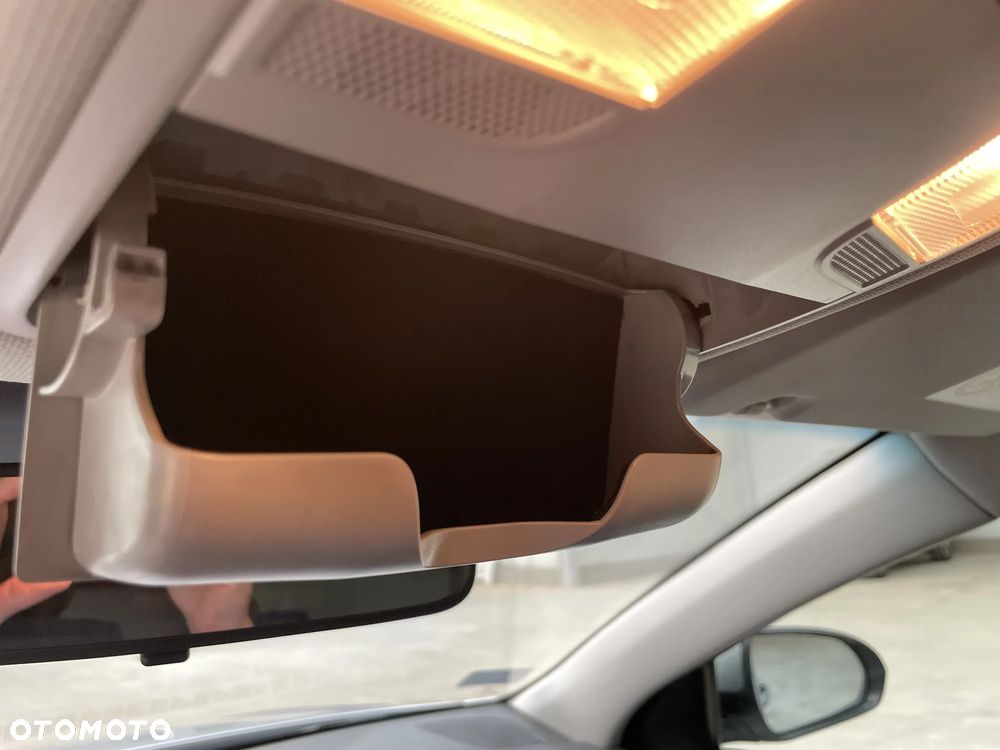 Hyundai i30 1.5 DPI Smart - 29