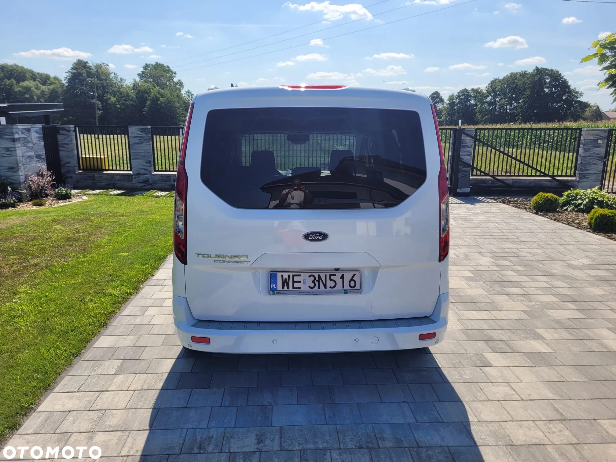 Ford Tourneo Connect Gr 1.5 EcoBlue Titanium - 4