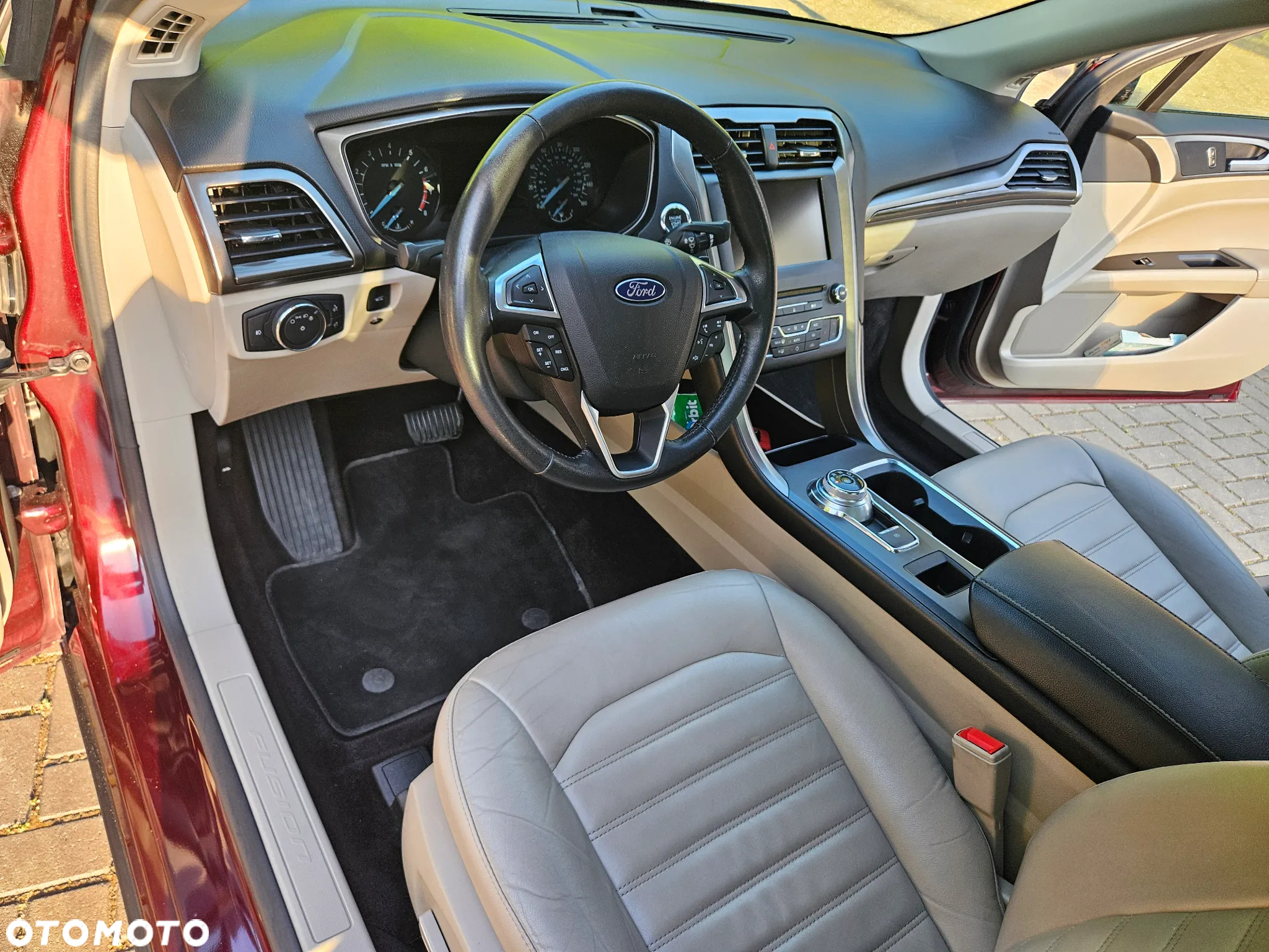Ford Fusion 2.0 EcoBoost Titanium - 9