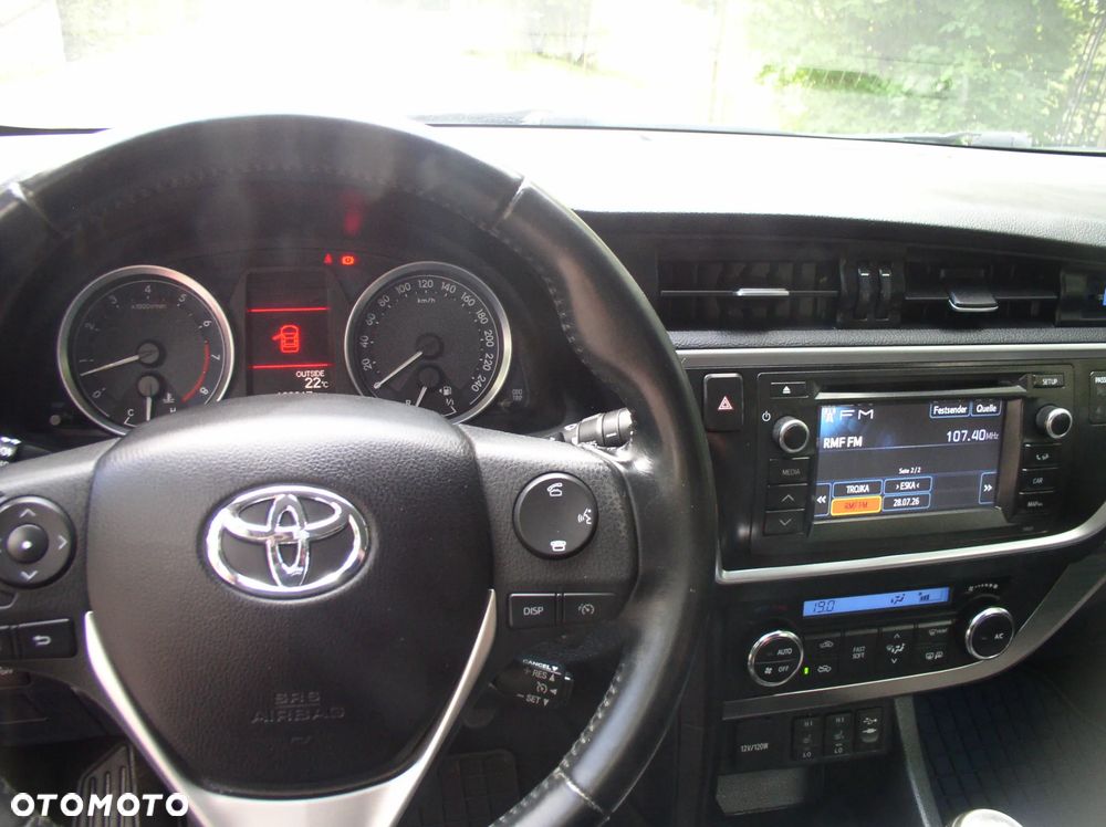 Toyota Auris 1.6 Valvematic Executive - 22