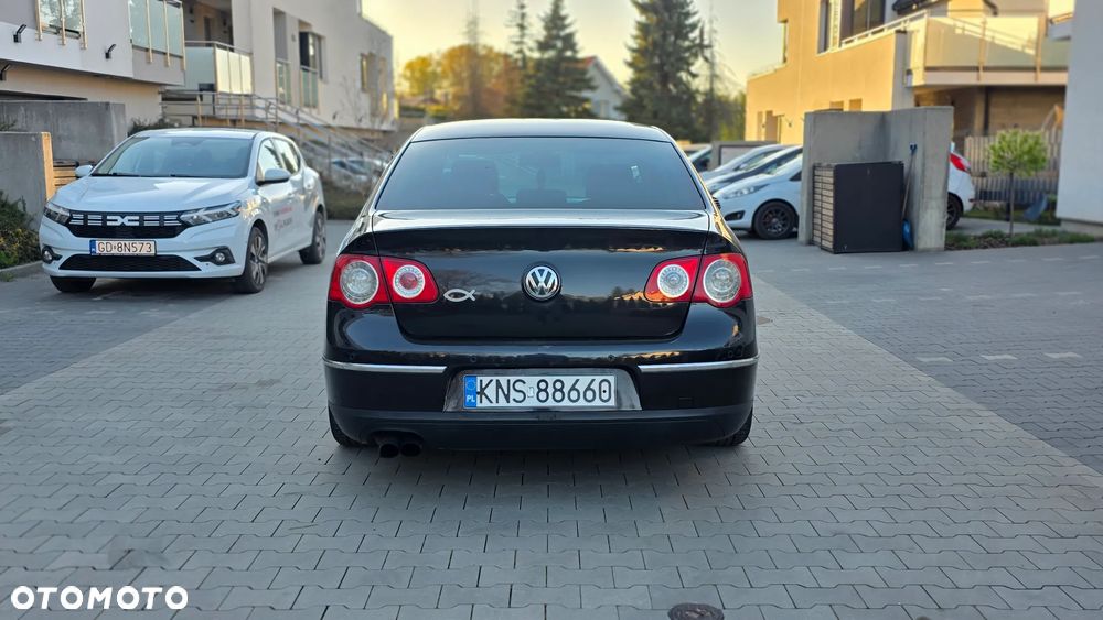 Volkswagen Passat 2.0 FSI Comfortline - 5