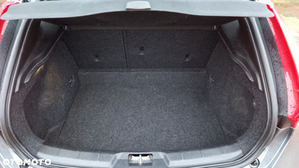 Volvo V40 D2 RDesign - 36