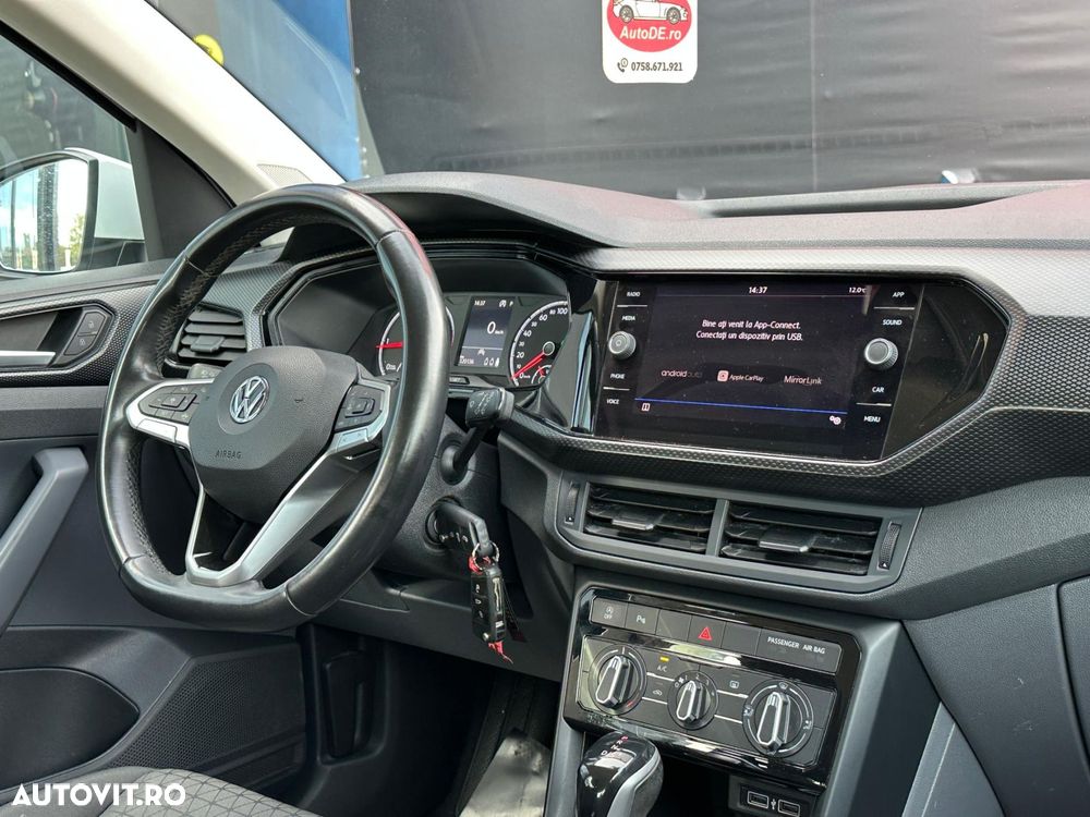 Volkswagen T-Cross - 8